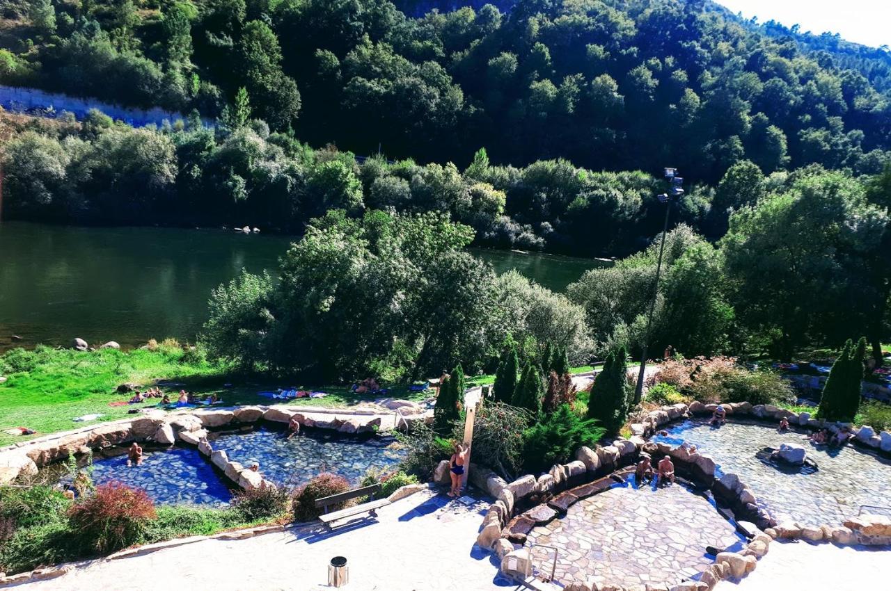 La Casa de las rocas - Ribeira Sacra Nogueira de Ramuín Exterior foto